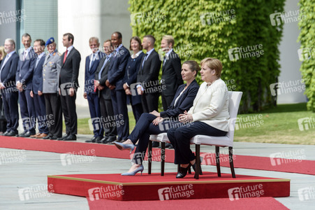 Angela Merkel empfängt Mette Frederiksen in Berlin