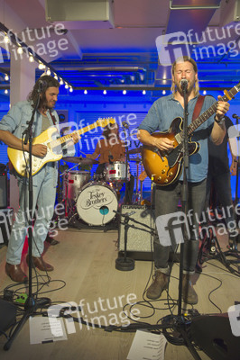 Showcase von The Teskey Brothers in Berlin
