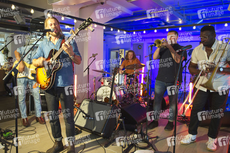 Showcase von The Teskey Brothers in Berlin