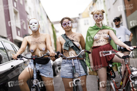 Cologne Naked Bike Ride 2019 in Köln