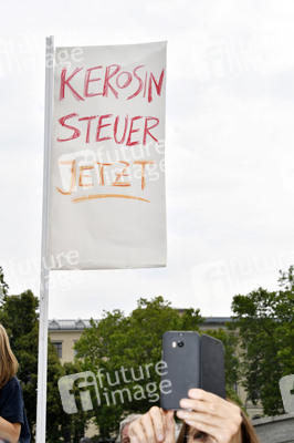 'Fridays for Future' Schülerdemonstration in Berlin