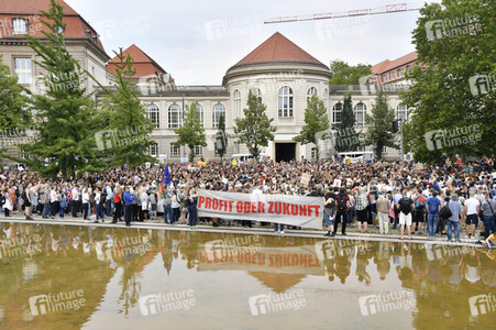 'Fridays for Future' Schülerdemonstration in Berlin