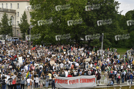 'Fridays for Future' Schülerdemonstration in Berlin
