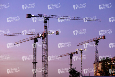 Symbolfoto Baukräne