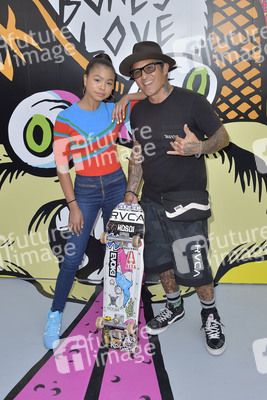 Start der Kampagne 'Bones Love Milk' in Huntington Beach