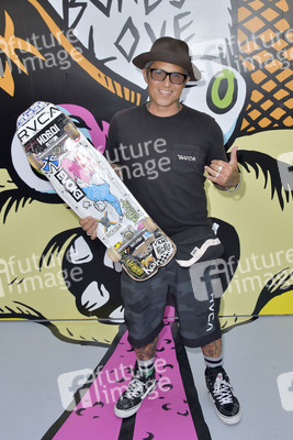 Start der Kampagne 'Bones Love Milk' in Huntington Beach