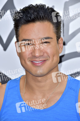 Start der Kampagne 'Bones Love Milk' in Huntington Beach