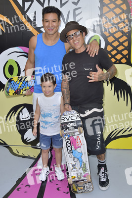 Start der Kampagne 'Bones Love Milk' in Huntington Beach