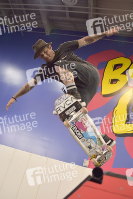 Start der Kampagne 'Bones Love Milk' in Huntington Beach