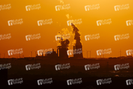Symbolfoto Kohlestrom und Klimawandel