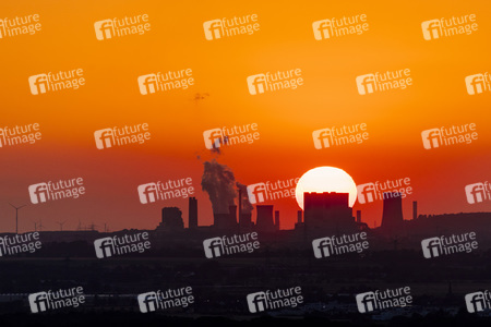 Symbolfoto Kohlestrom und Klimawandel