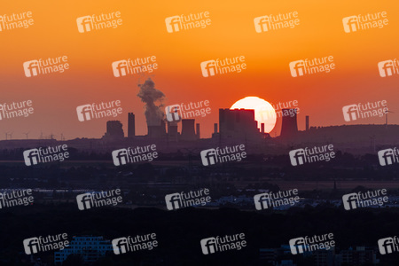 Symbolfoto Kohlestrom und Klimawandel