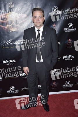 Filmpremiere 'IIlluminated' in Los Angeles