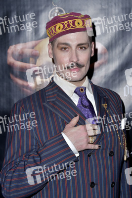 Filmpremiere 'IIlluminated' in Los Angeles