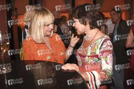 Theaterpremiere 'Wir sind die Neuen' in München