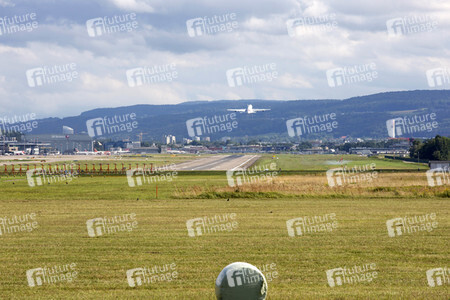 Symbolfoto Flughafen Zürich