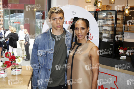 Nutella Pop-Up Café Opening in Hamburg