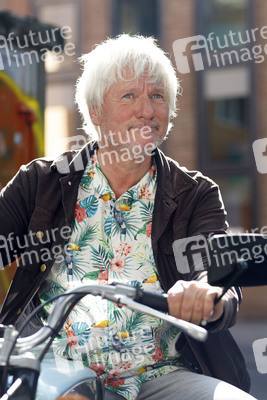 Photocall 'Besuch aus dem Westen - Jürgen Becker unterwegs im Osten Deutschlands' in Köln
