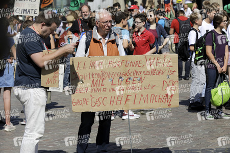 'Fridays for Future' Schülerdemonstration in Hannover