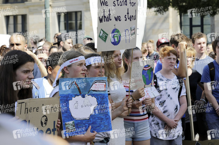 'Fridays for Future' Schülerdemonstration in Hannover