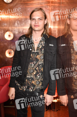 Eröffnung der 'BAR bOx' von Jimi Blue Ochsenknecht in Berlin