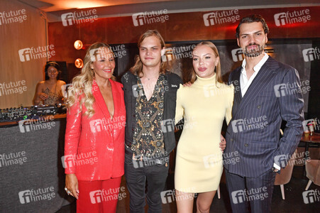 Eröffnung der 'BAR bOx' von Jimi Blue Ochsenknecht in Berlin