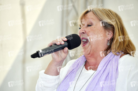 Sommerfest 2019 und 10. Geburtstag Schlosspark Theater in Berlin