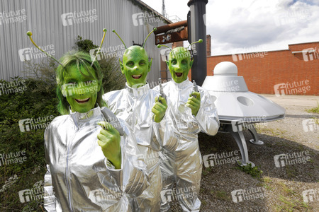 GEEK ART: Kleine grüne Männchen / Little Green Men Bodypainting