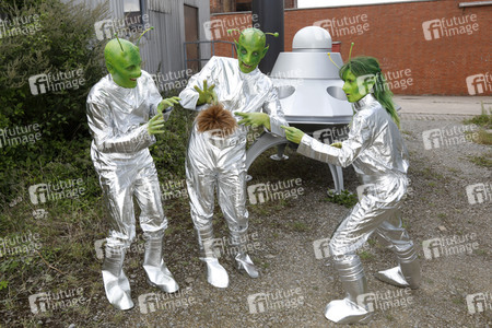 GEEK ART: Kleine grüne Männchen / Little Green Men Bodypainting