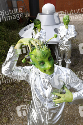 GEEK ART: Kleine grüne Männchen / Little Green Men Bodypainting