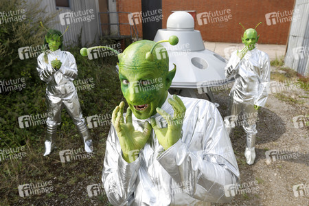 GEEK ART: Kleine grüne Männchen / Little Green Men Bodypainting