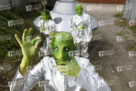 GEEK ART: Kleine grüne Männchen / Little Green Men Bodypainting