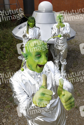 GEEK ART: Kleine grüne Männchen / Little Green Men Bodypainting