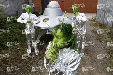 GEEK ART: Kleine grüne Männchen / Little Green Men Bodypainting