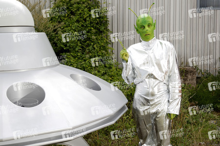 GEEK ART: Kleine grüne Männchen / Little Green Men Bodypainting