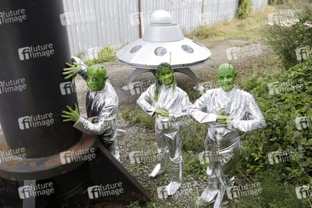 GEEK ART: Kleine grüne Männchen / Little Green Men Bodypainting