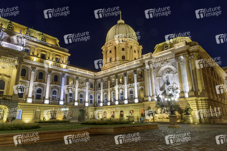 Sightseeing Budapest