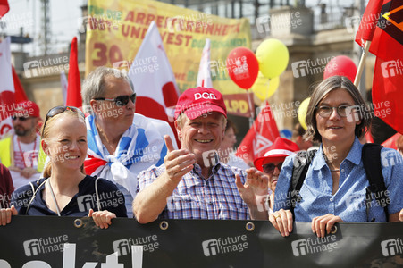 Demonstration 'Unteilbar' in Dresden