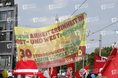 Demonstration 'Unteilbar' in Dresden