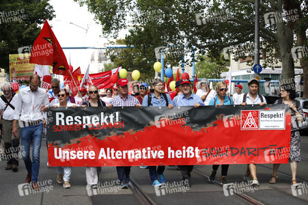 Demonstration 'Unteilbar' in Dresden