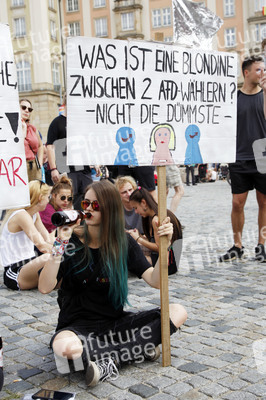 Demonstration 'Unteilbar' in Dresden
