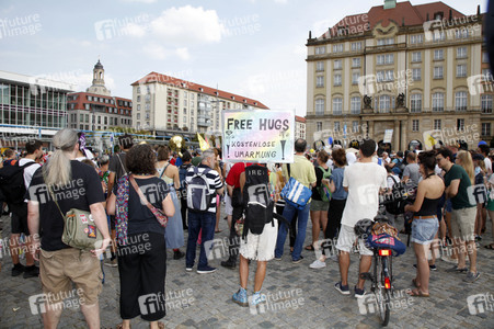 Demonstration 'Unteilbar' in Dresden
