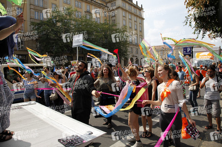 Demonstration 'Unteilbar' in Dresden