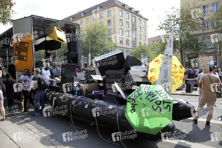Demonstration 'Unteilbar' in Dresden