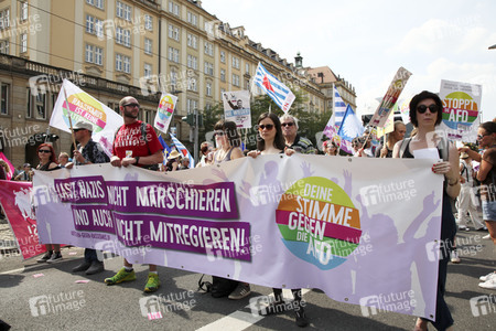 Demonstration 'Unteilbar' in Dresden