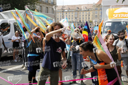 Demonstration 'Unteilbar' in Dresden