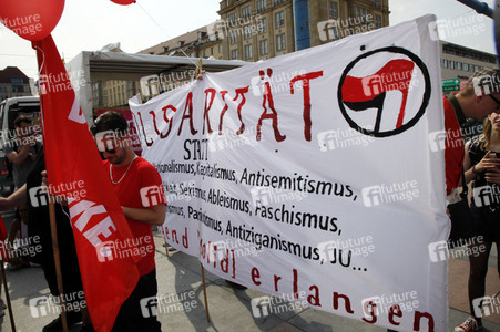 Demonstration 'Unteilbar' in Dresden