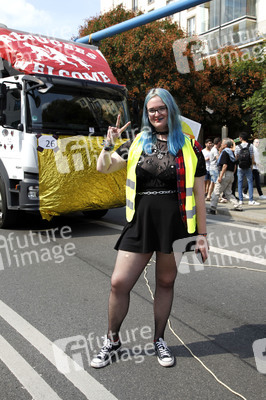 Demonstration 'Unteilbar' in Dresden