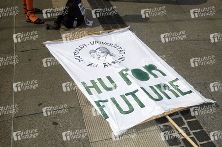 Demonstration 'Unteilbar' in Dresden