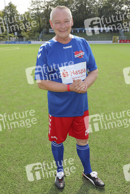 Benefiz-Fußballspiel 'Kicken mit Herz' 2019 in Hamburg